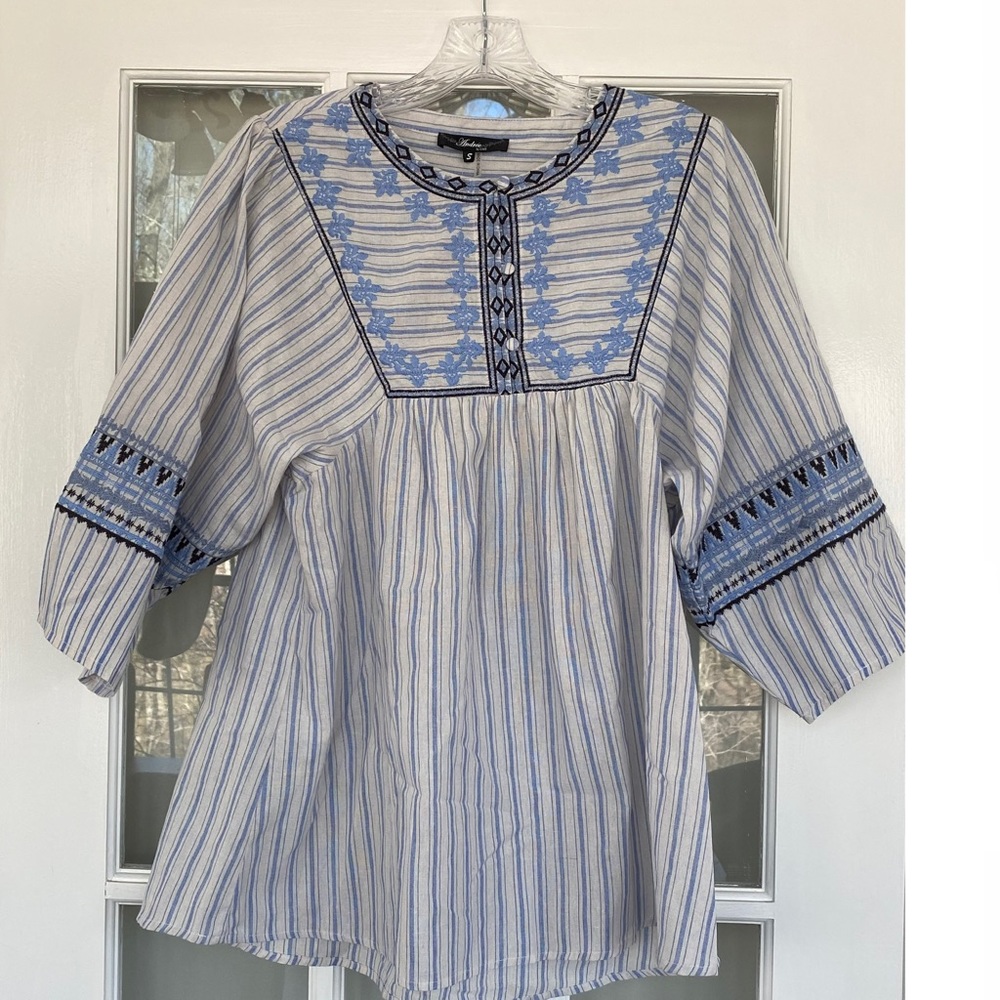 NWT Andree 3/4 Sleeve Top / Small